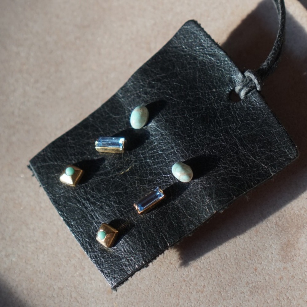 Set of 6 stud earrings (3 pairs)